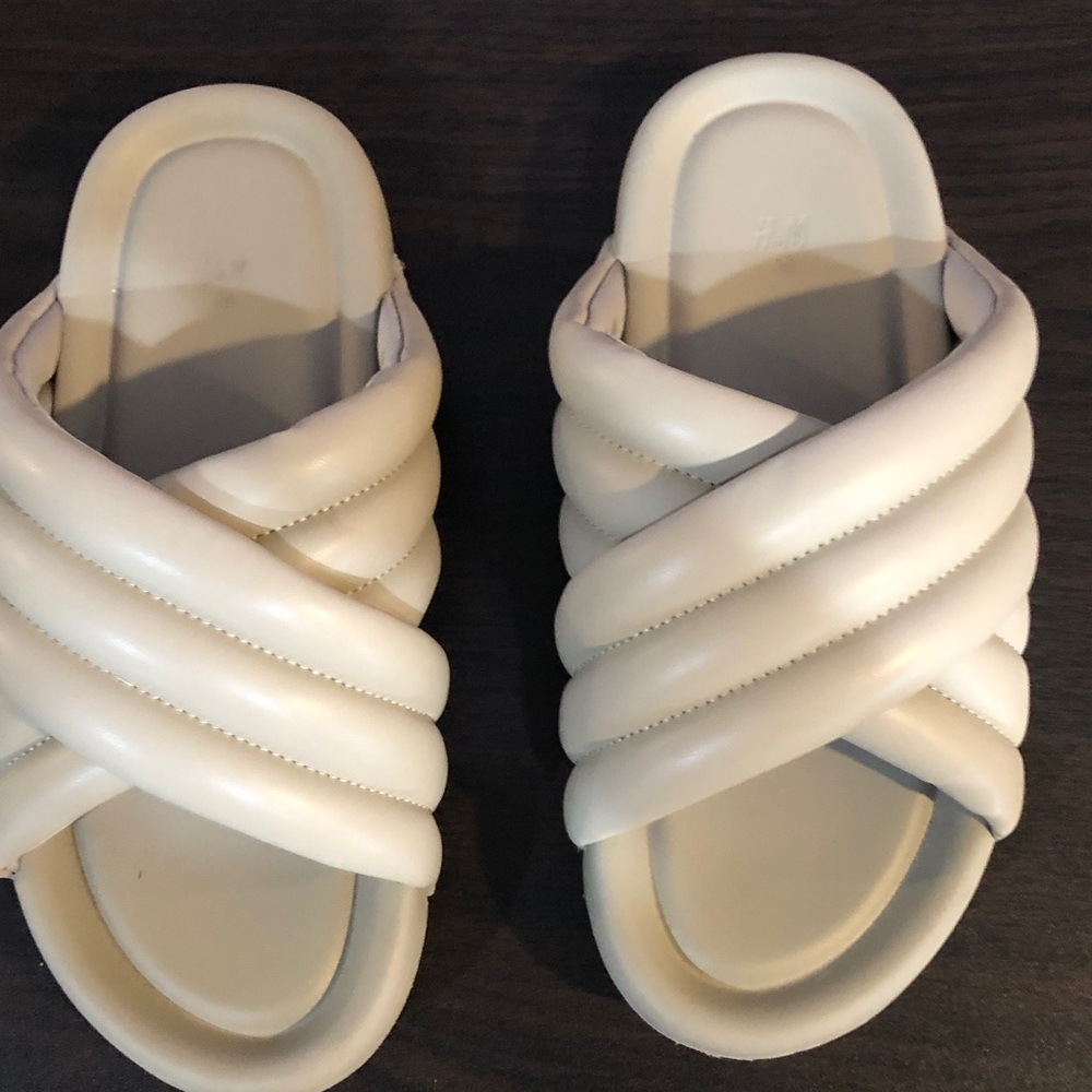 Adult H &M Beige Cross-Strap Slide Sandals, NEW NO BOX SIZE US 8